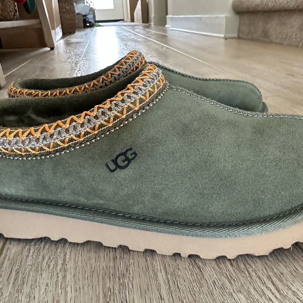 NIB Womens Ugg Tasman Burnt Olive 7 *SOLD OUT* fits 6-6.5